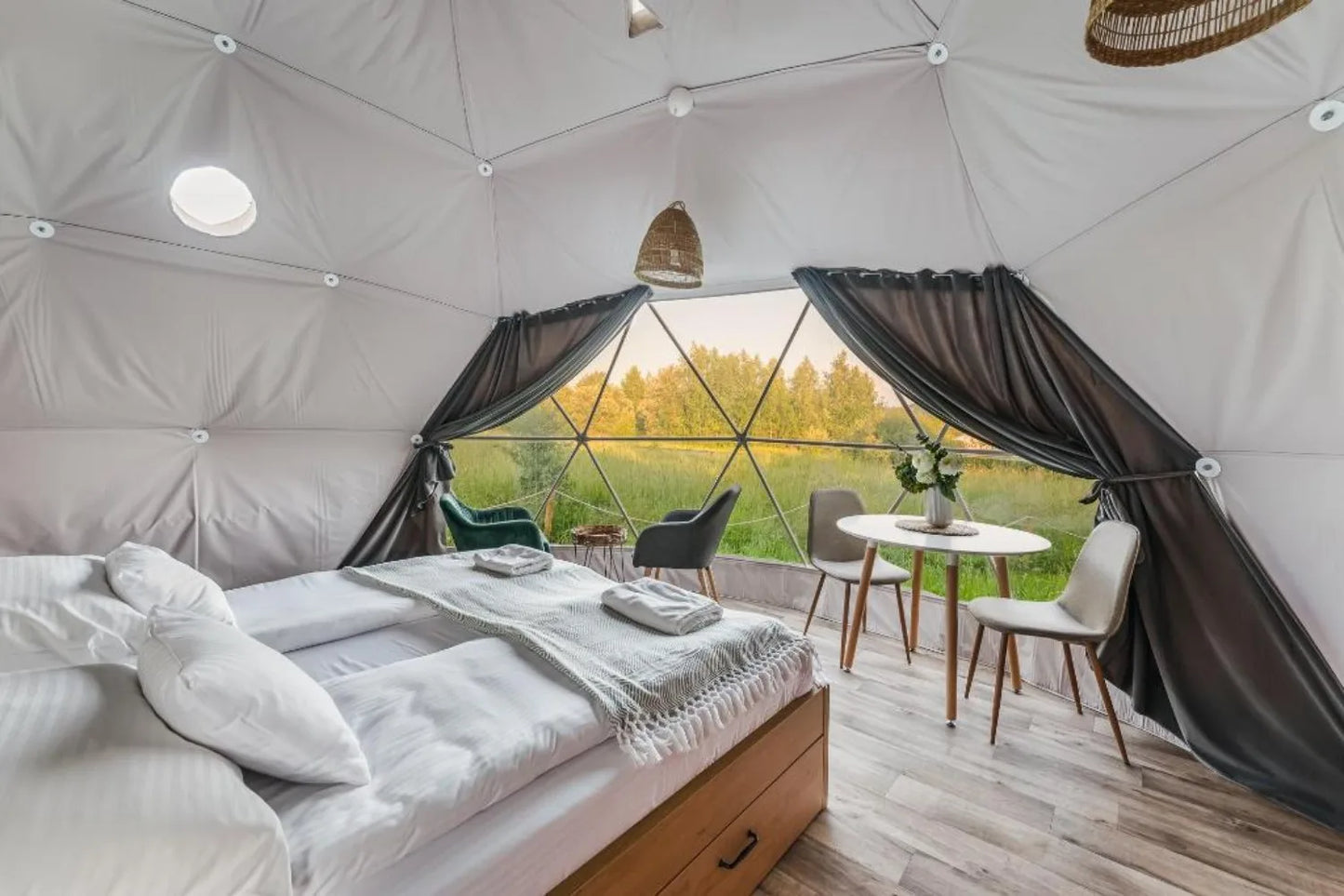 Luxury Geodesic Dome Tent For Glamping Resort Outdoor Hotel Business Custom Modular Accommodation With Premium Design