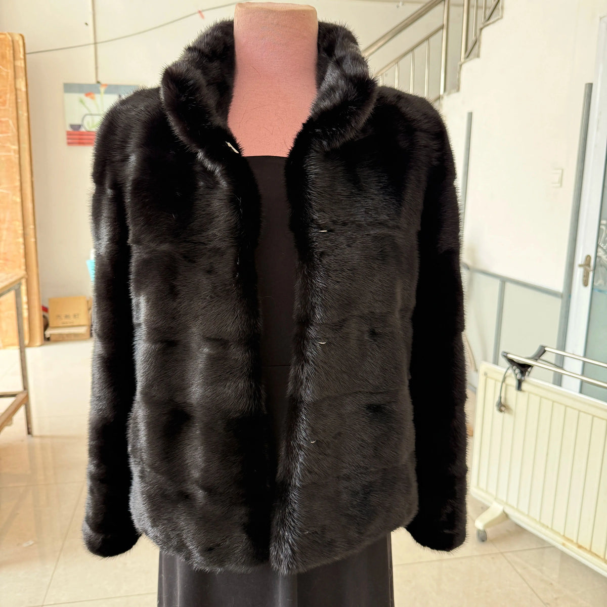 Black Horizontal Lapel Ladies' High-End Mink Fur Coat, Handcrafted
