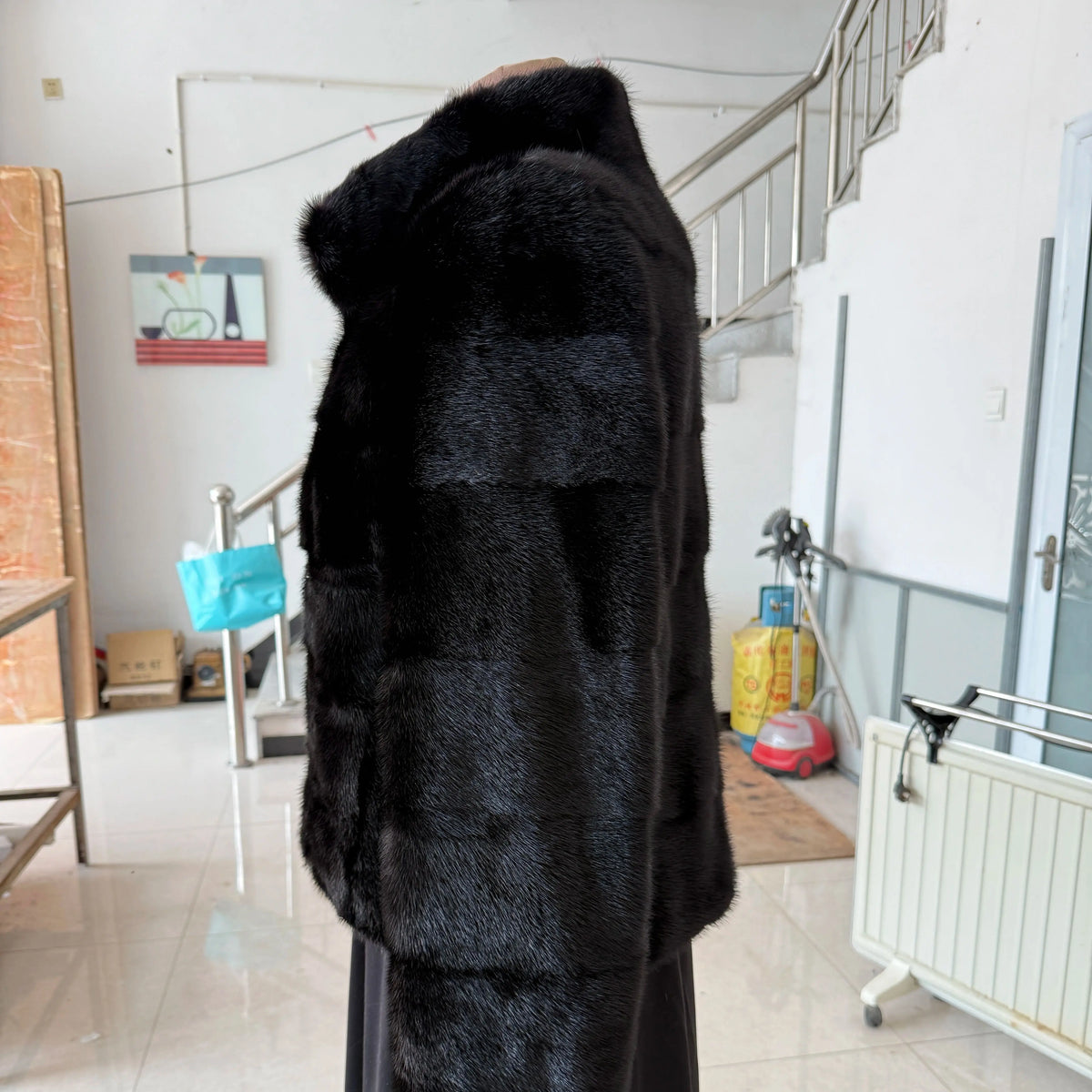 Black Horizontal Lapel Ladies' High-End Mink Fur Coat, Handcrafted