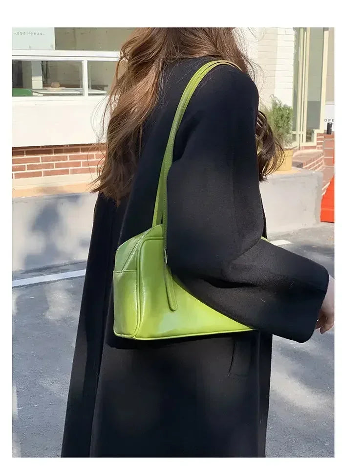 2026 Luxury Designer Handbags Pure Color Causal Bag Big Capacity Pillow Underarm Bag Green Commuter Shoulder Bags for Women