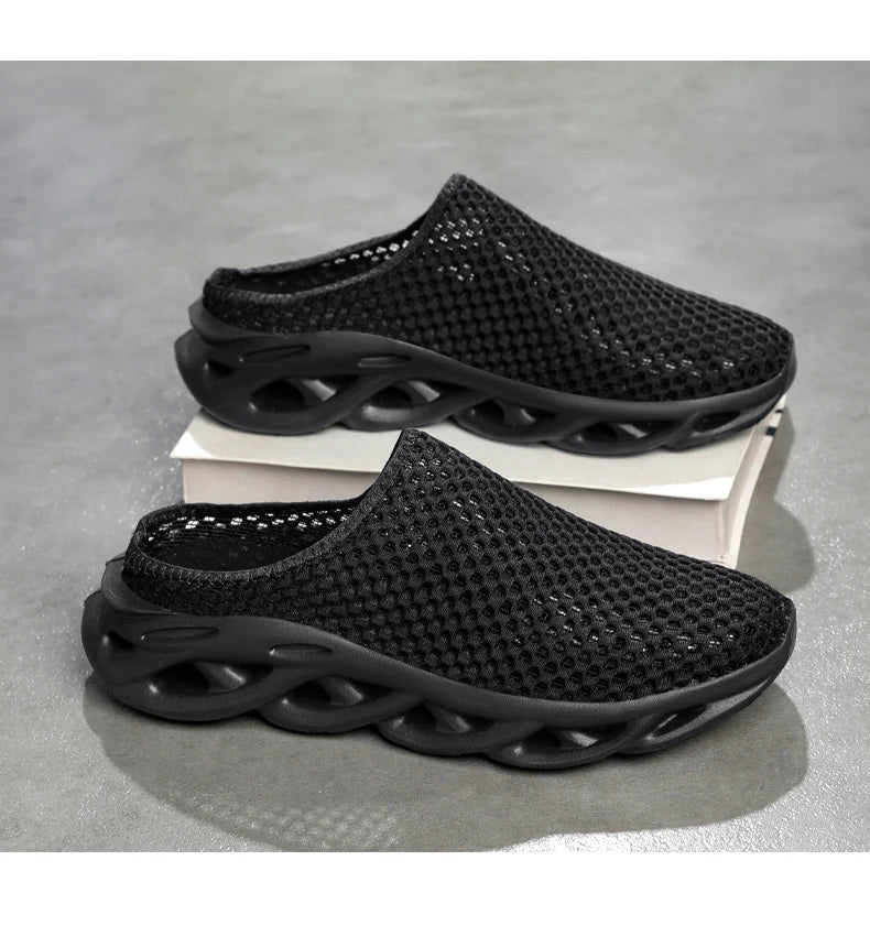 Men Slippers Summer Breathable Home Indoor Slippers Men Flats Thick Bottom Lightweight Slides Fashion Outdoor Walking Shoes
