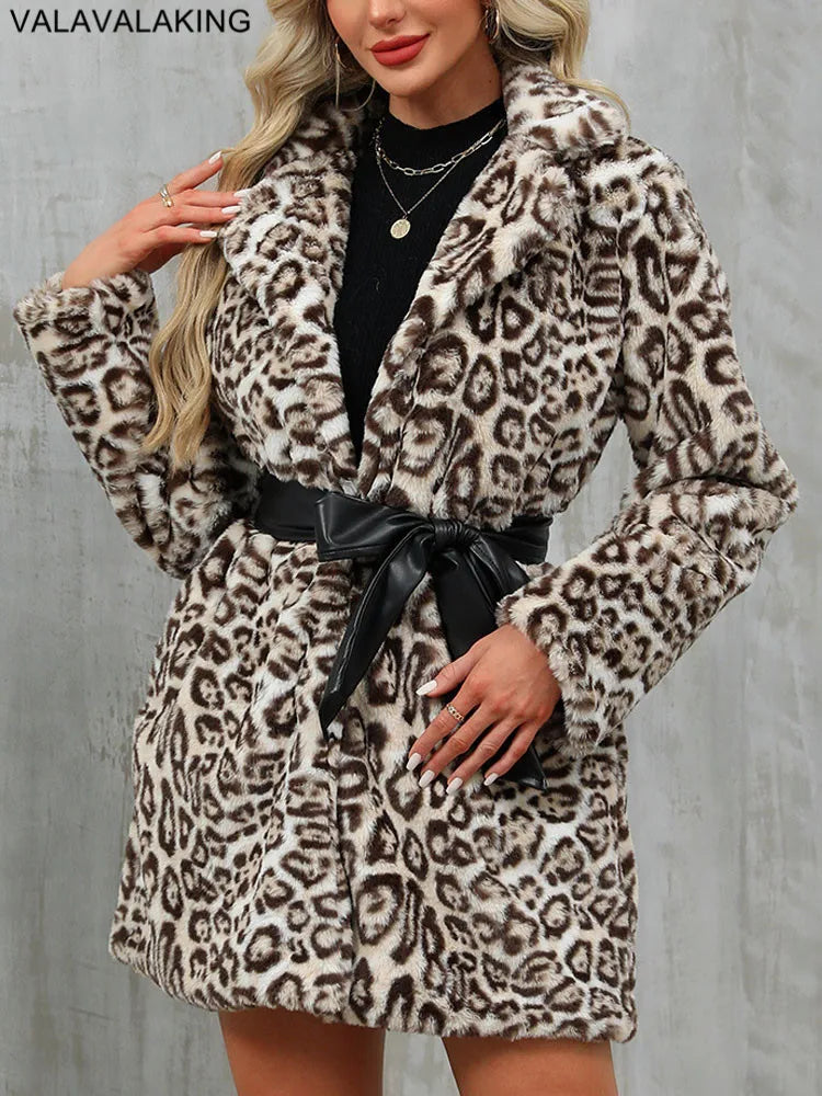 2026 Autumn Leopard Print Women Jacket Long Sleeve Thick Plush Warm Casual Coat Winter Soft Outwear Lady Turndown Collar Coat