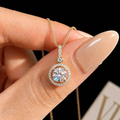 A vintage bohemian-style women's necklace featuring a 1-carat round moissanite set in 925 sterling silver.