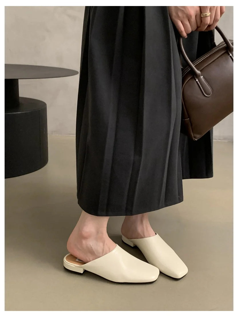 Fashion Square Toe Flat Slippers Women Casual Slip On Mule Luxury Brand Outsides Slides Elegant Pleated Ladies Shoes Sandal Flip