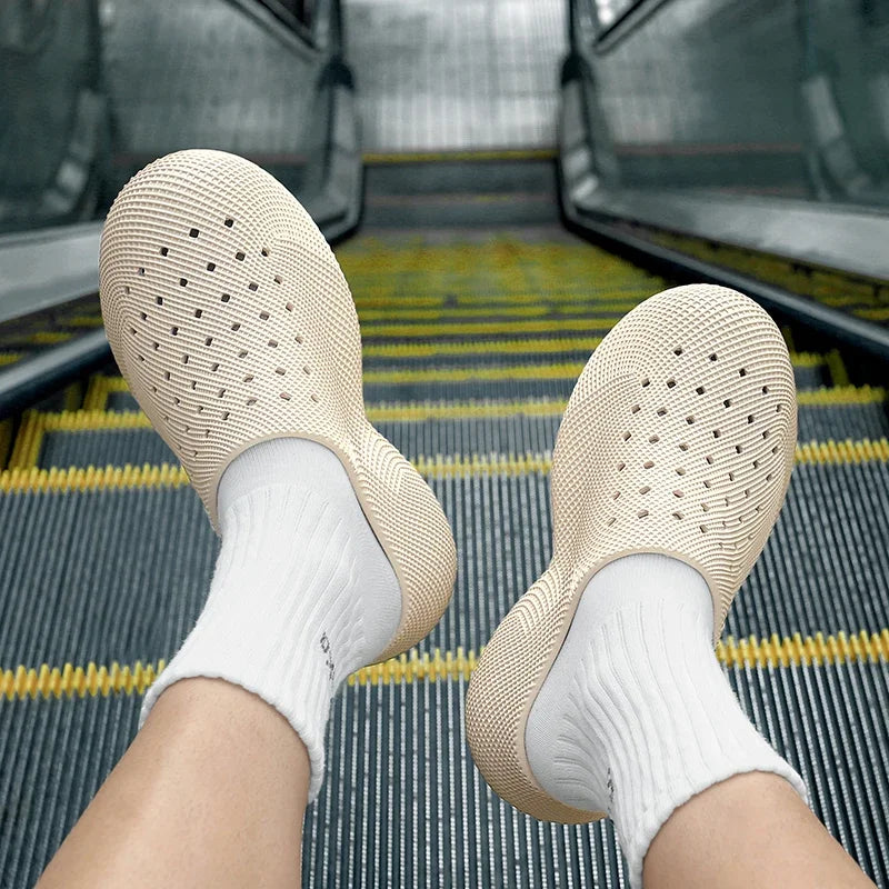 New Summer Fashion Couple Slippers EVA Baotou Men's Sandals Outdoor Thick Bottom Hole Shoes Luxury Beach Men Garden Shoes