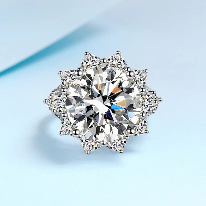 10ct Women's Moissanite Ring Wealth Flower Light Luxury Design PT950 Platinum Setting for Enhanced Confident Aura And Brightenin