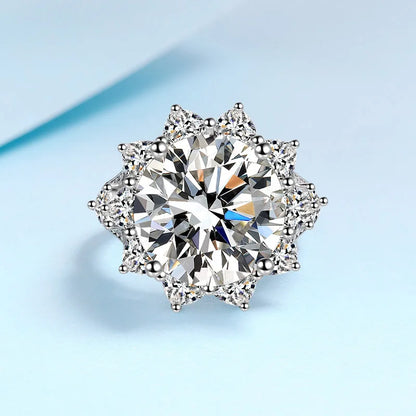 10ct Women's Moissanite Ring Wealth Flower Light Luxury Design PT950 Platinum Setting for Enhanced Confident Aura And Brightenin