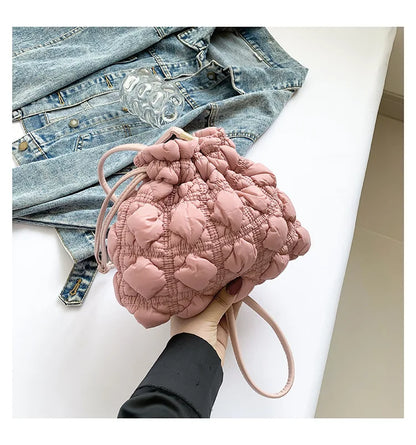 Women Drawstring Shoulder Bags Detachable Strap Quilted Crossbody Bag Solid Color Soft Padding Handbag for Outdoor Travel