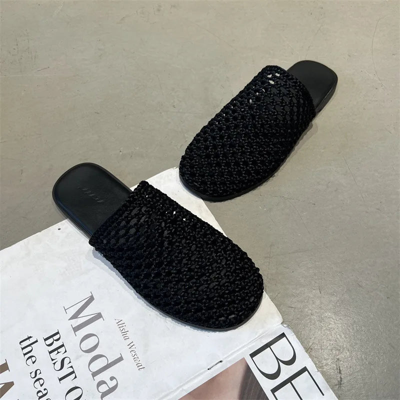 2026 Summer New Woven Flat Sandals Brathable Cover toe Slippers for Casual Outwear Women Hollow-out Casual Knitting Slides