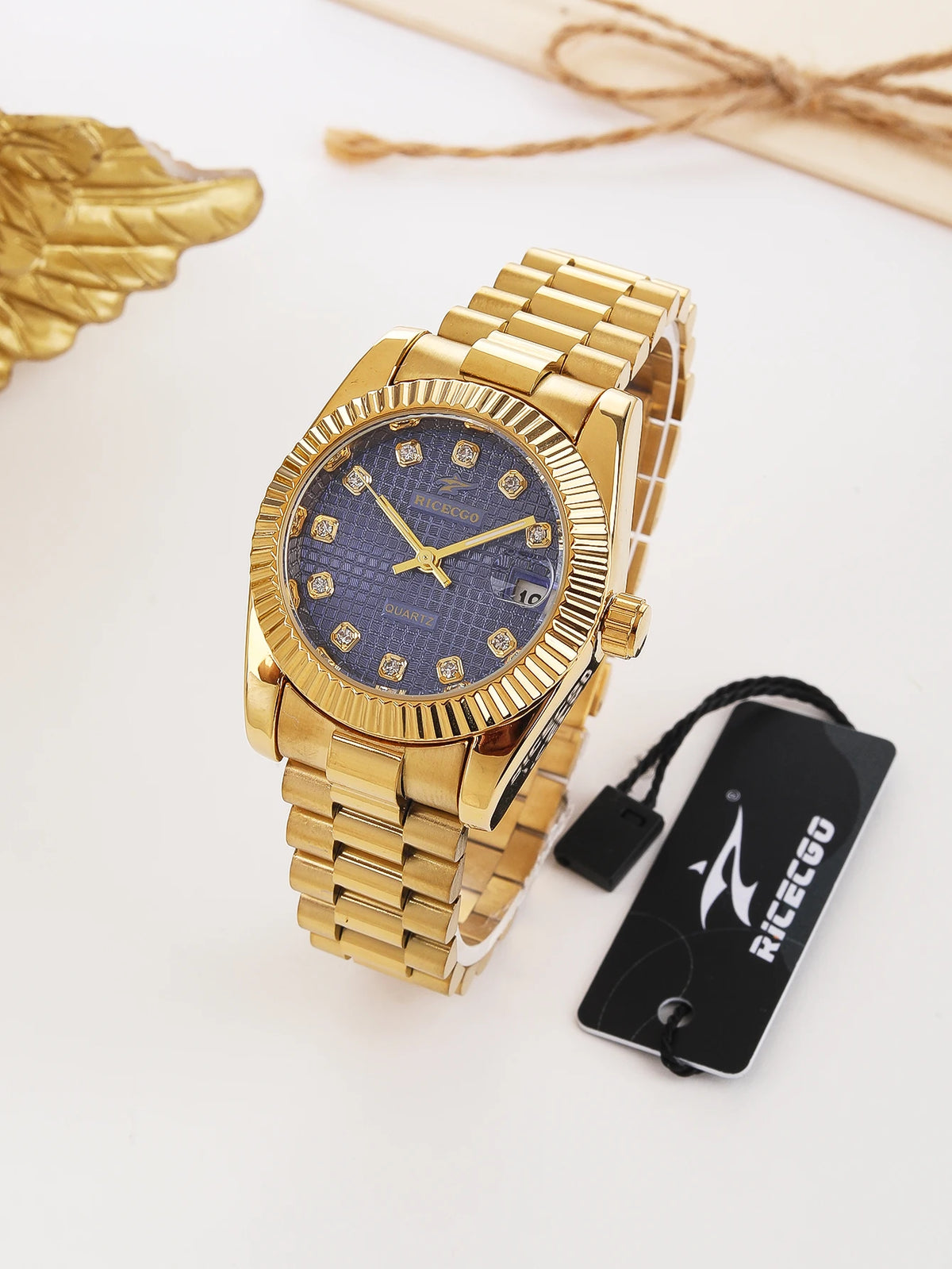 Business Diamond Inlaid Quartz Watch with Calendar Display, Metal Strap, Three-Dimensional Texture Dial, Wear-Resistant Design