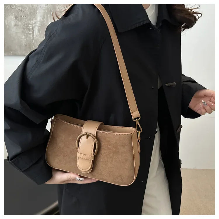 Woman Faux Suede Underarm Shoulder Bag Zipper Fastener Fashionable Cross Body Bags for Small Square Bag Suitable Daily Outfit
