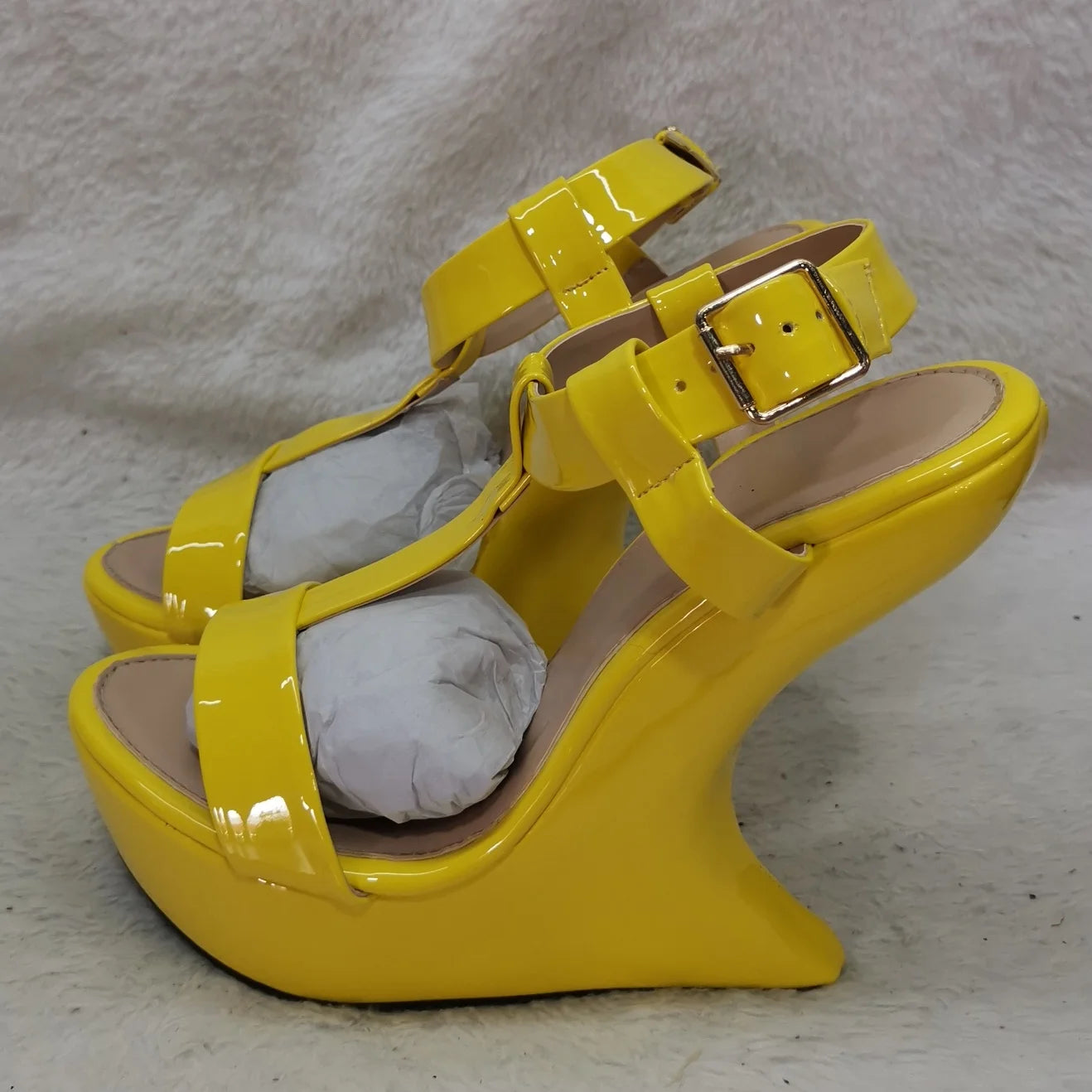 Strange Style Cross Tied Sandals Sexy Peep Toe Solid Accept Customized New Arrivals Fashion Women Runway Shoes