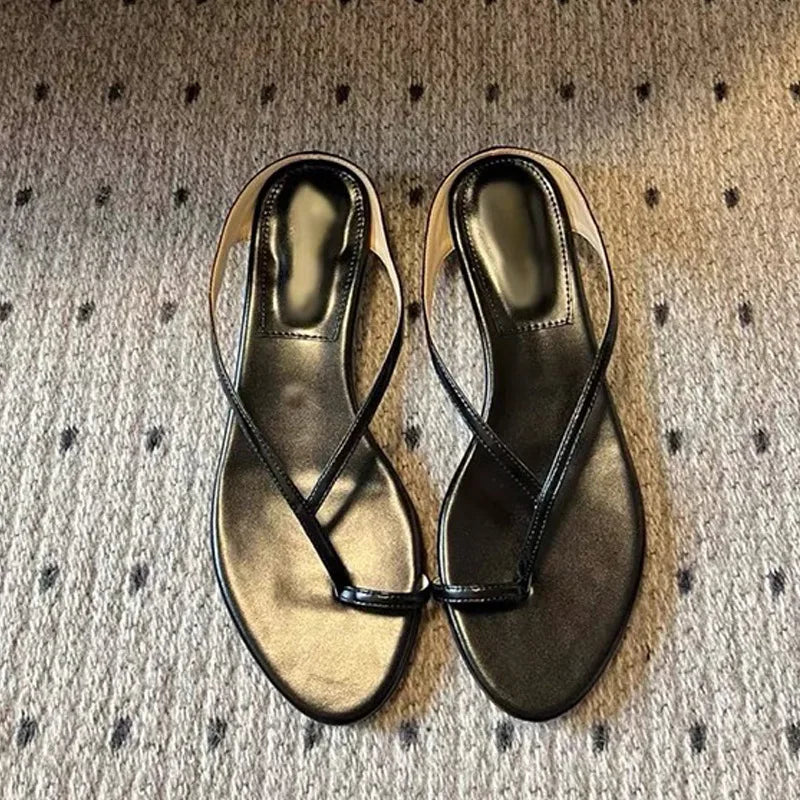 Women's Minimalist Thin Strap Sandals 2026 New Summer Flip Flops Elegant Clip Toe Flat Slides Casual Beach Shoes for Ladies