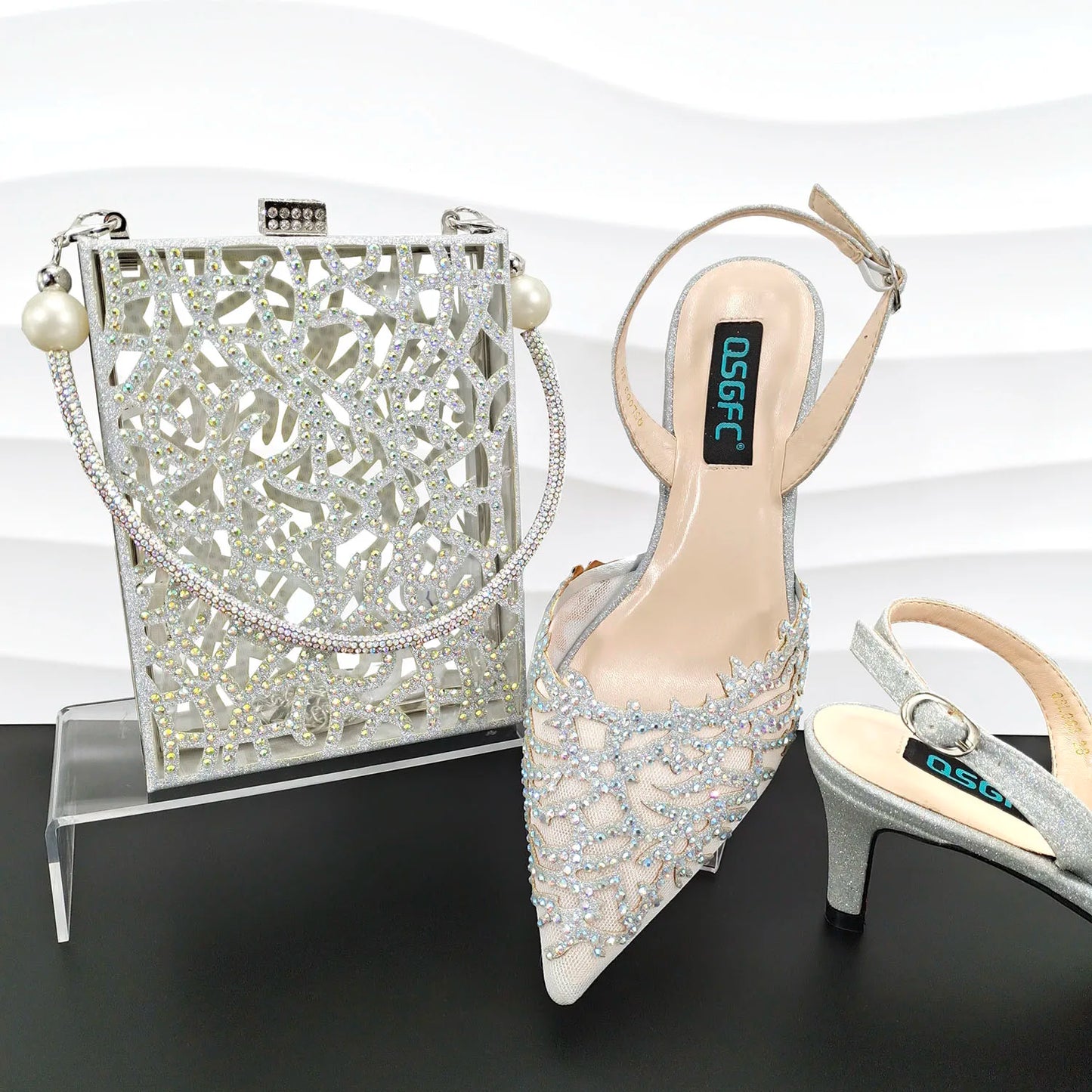 Luxury African Nigerian Bride Party Shoes Sky Blue All Rhinestone Pointed Heels Matching Shoe Bag Set
