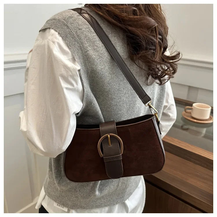 Woman Faux Suede Underarm Shoulder Bag Zipper Fastener Fashionable Cross Body Bags for Small Square Bag Suitable Daily Outfit