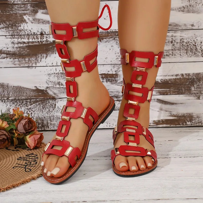 2026 Summer Luxury Round Toe PU Women's Sandals Fashionable Flat Casual Beach Shoes Stylish Metallic Decoration Women's Sandals