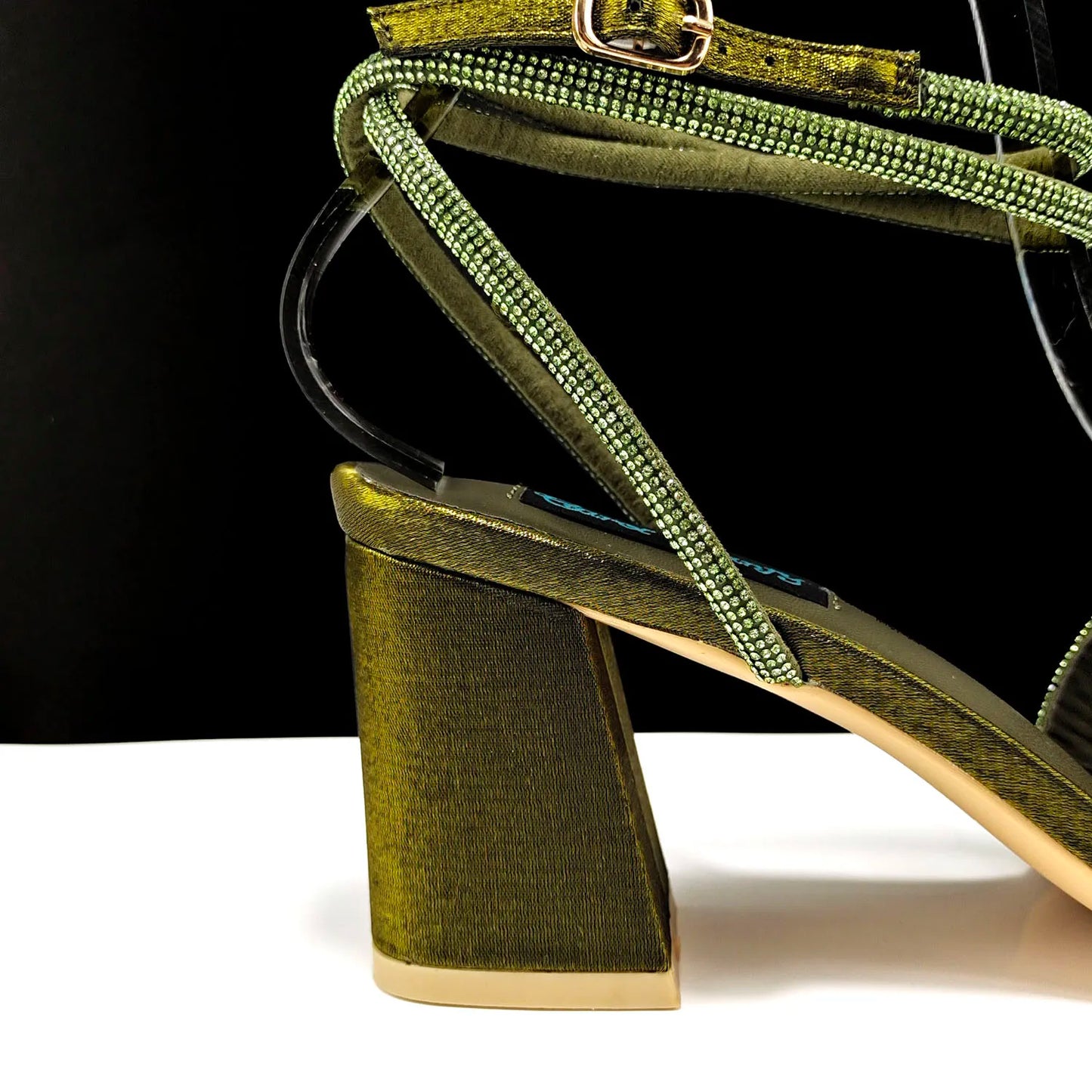 Stylish And Special Olive Bright Bag Match Women's Sandals Set With Big Diamond Tassels And Long And Short Double Chains