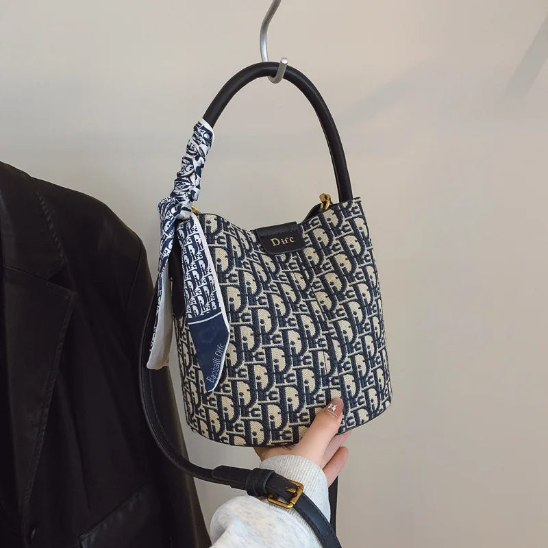 Vintage Light Luxury Bucket Bag Handbag for Women 2026 New Spring High-End Versatile Commuting Shoulder and Crossbody Bag
