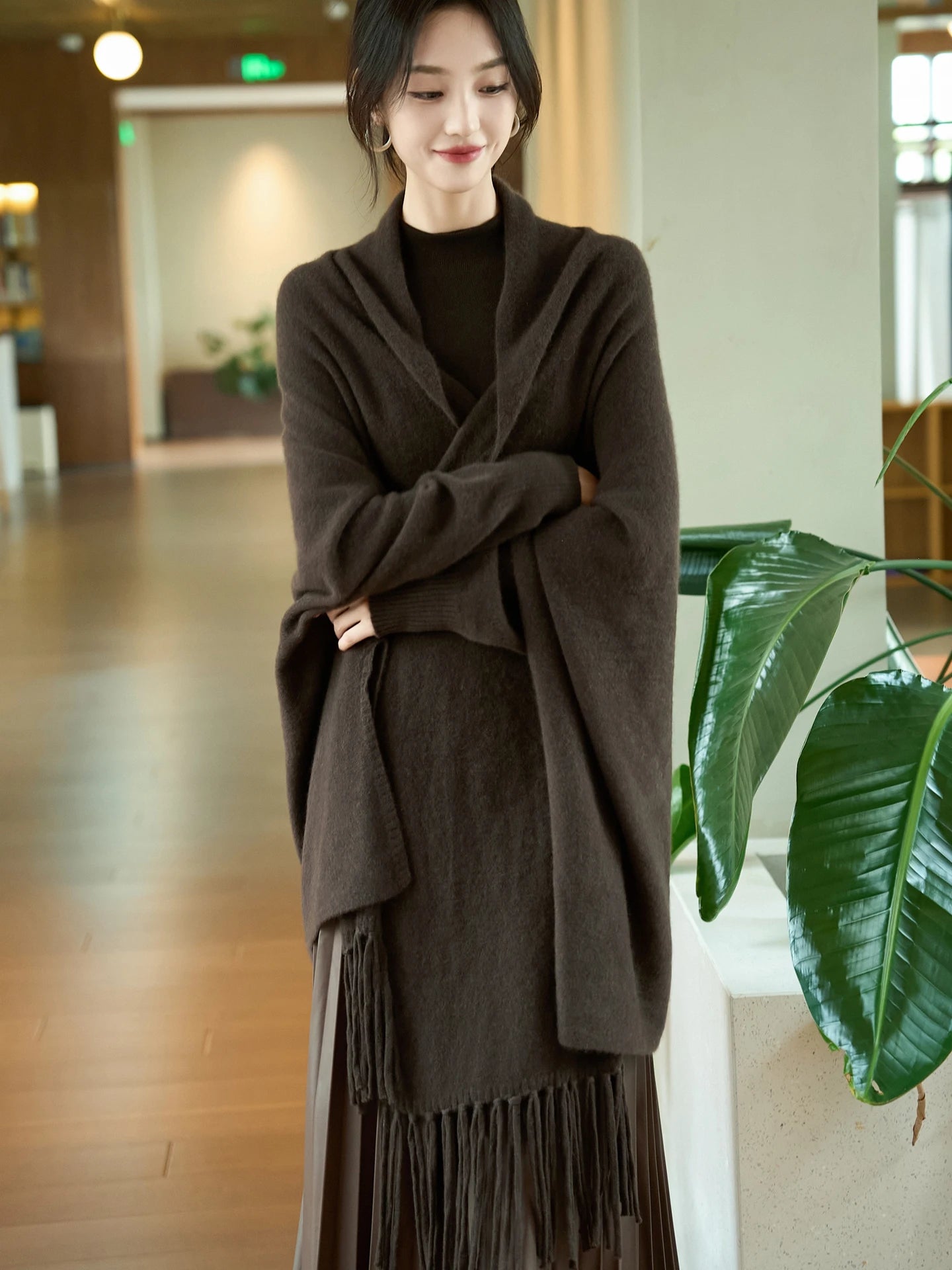 Light Luxury Autumn Winter Woman Shawl Elegant Female 100% Merino Wool Knitwear New Fashion Ladies Tassel Scarf Solid Jersey