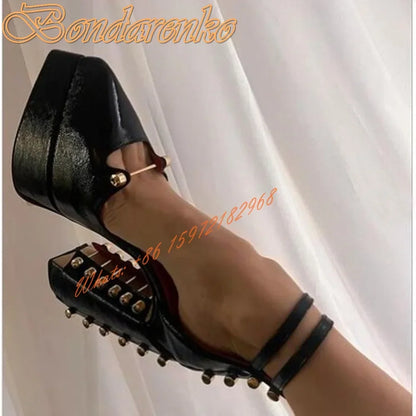 Metal Rivet Platform Sandals Pointy Toe Chunky High Heels Buckles Strap Women Sandals Spring Party Runway Shoes Designer Sexy