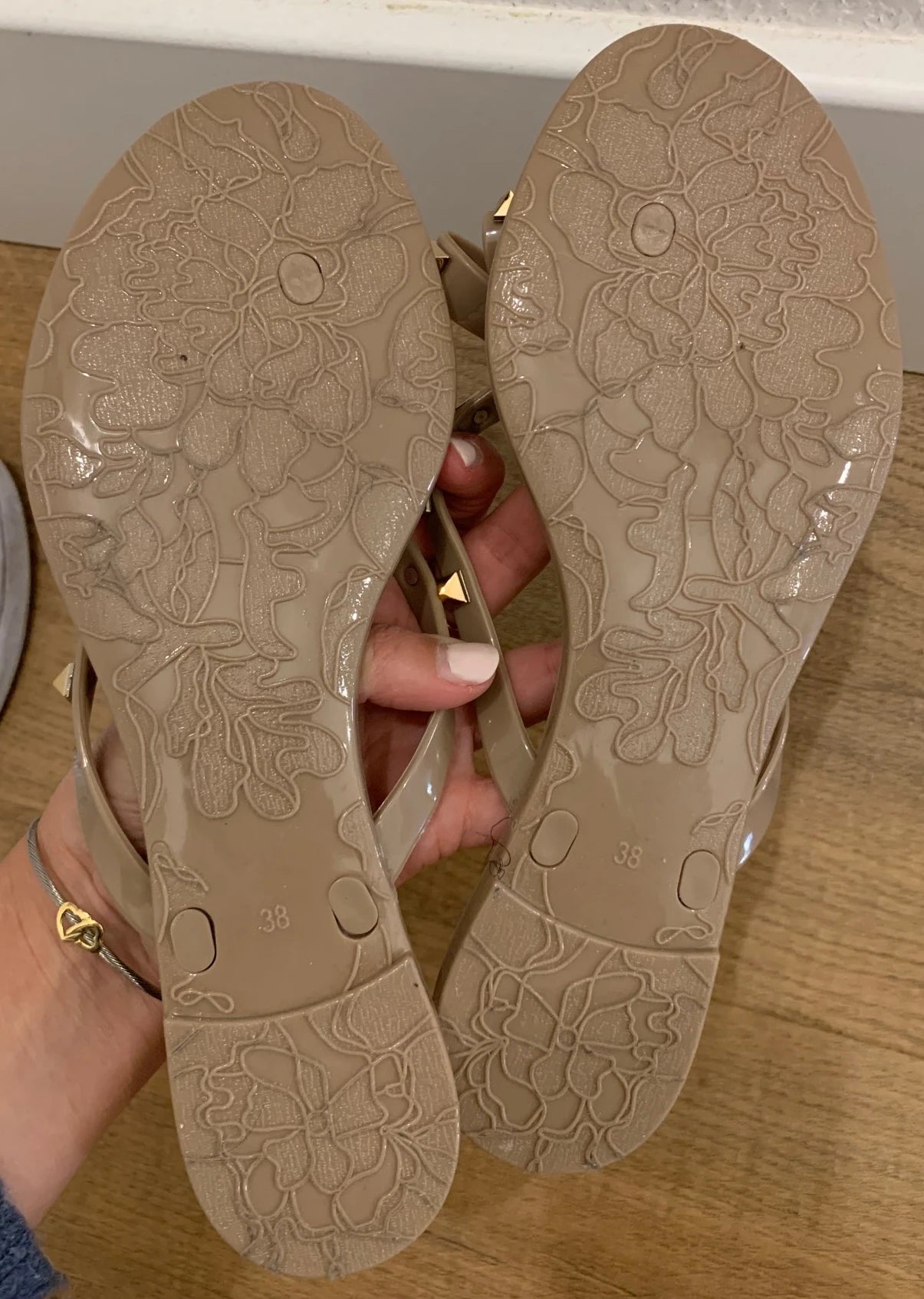 Summer Slippers Women Fashion Flip Flops Luxury Designer Female Beach Rivet Big Bow Flat Sandals Girls Jelly Shoes