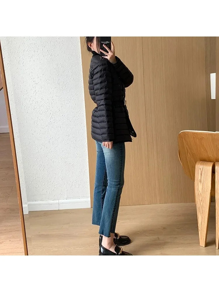 2025 Autumn Winter Luxury Lightweight Short Slim 90% White Duck Down Jacket Women Hooded Detachable Sash Warm Down Coat Fashion