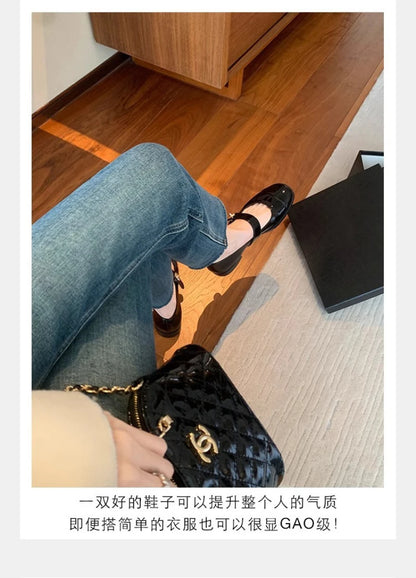 Women Two Tone Mary Jane Shoes 2026 New Patent Leather Buckle Strap Low Heel Casual Shoes For Office And Daily Wear Elegant