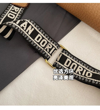 IMJK 24*20*6cm Hot Selling Light Luxury Underarm Saddle Bag, New Niche Design, Casual Shoulder Crossbody Bag Bags