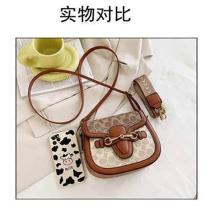 Women Retro Print Saddle Crossbody Bag Luxury Horse Bit Buckle Small Shoulder Bag Fashion PU Leather Ladies Daily Handbag
