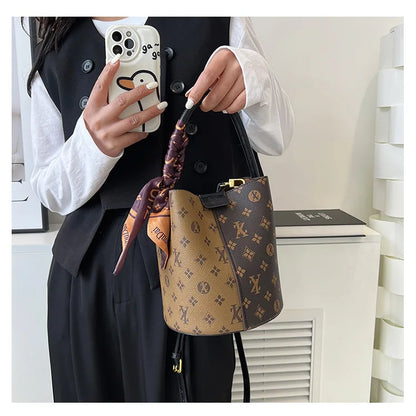 2025 Luxury Designer Women'S Shoulder Bag High-End Fashional Water Bucket Bag Crossbody Bags Unique Women Clutch Travel Tote Bag