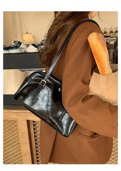 2026 Luxury Designer Handbags Pure Color Causal Bag Big Capacity Pillow Underarm Bag Green Commuter Shoulder Bags for Women