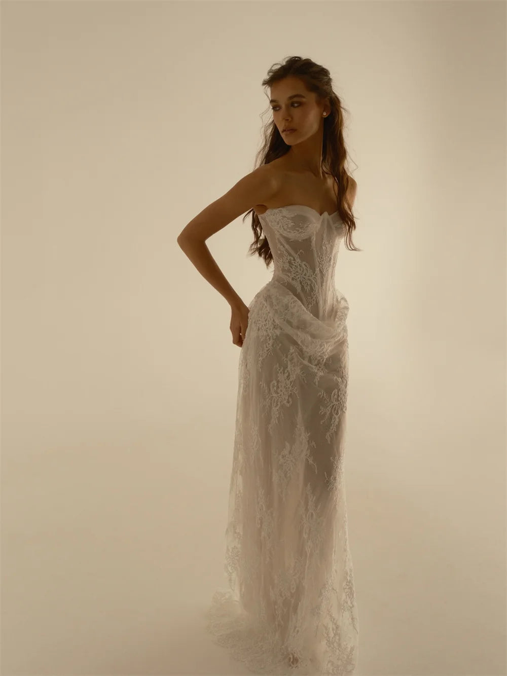 Tokyo Customized Elegant Lace Embroidery Strapless Wedding Party Sleeveless Floor-Length Tulle Prom Dress Illusion Evening Gowns