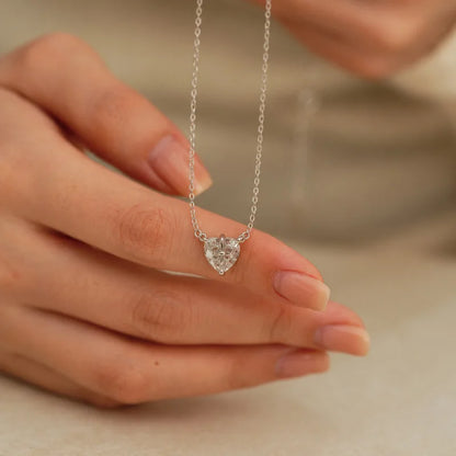 CKT Platinum Pt950 1ct Heart-Shaped Moissanite Crystal Necklace, Women'S Diamond Pendant, Clavicle Chain Jewelry Gift