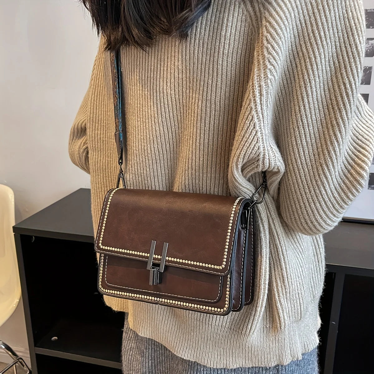Mini Cross-Body Bags for Women, Adjustable Strap, Small Square Design Purse, Fashion Shoulder Bag, New Designer Mini Leather Bag