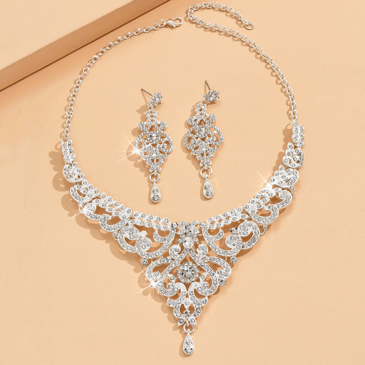 Design Sense Palace Style Jewelry Set, High-End Luxury Rhinestone Inlaid Women's Jewelry Accessories