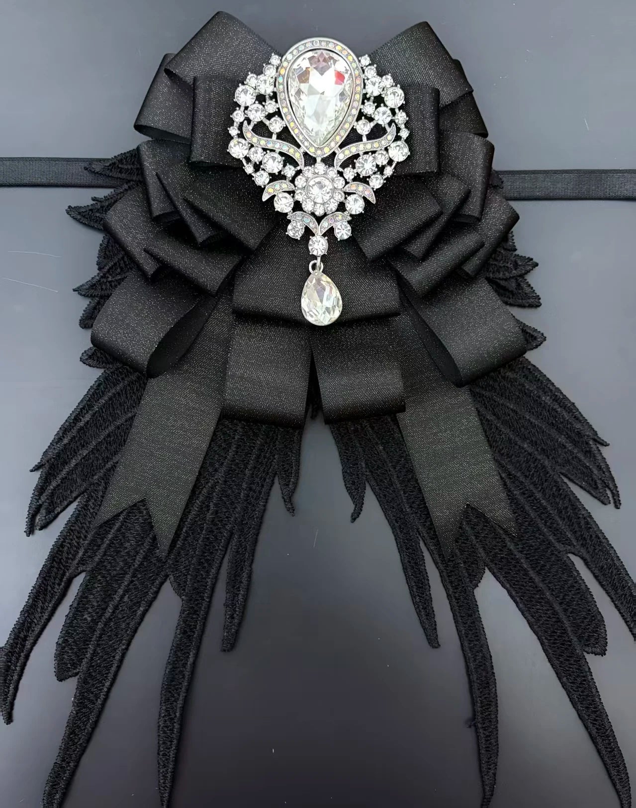 Luxury Rhinestone Mesh Wing Bow Brooch  Elegant Banquets Dress and Wedding Shirts Lapel Flower Bow Tie  Unisex Gift Accessory