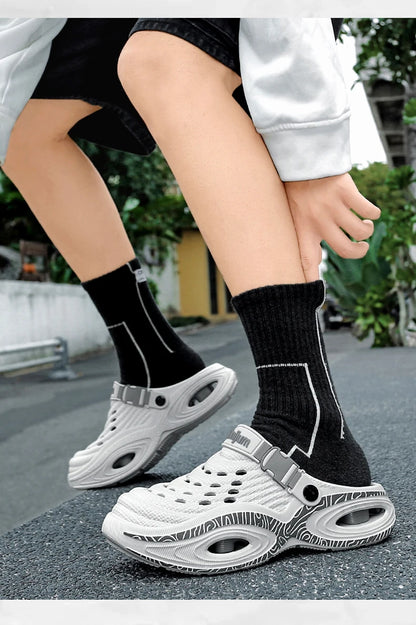 Summer Men's Beach Clogs Outdoor Sandals New Design Slippers EVA Soft Slides For Men Casual Garden Shoes Male Beach Slippers