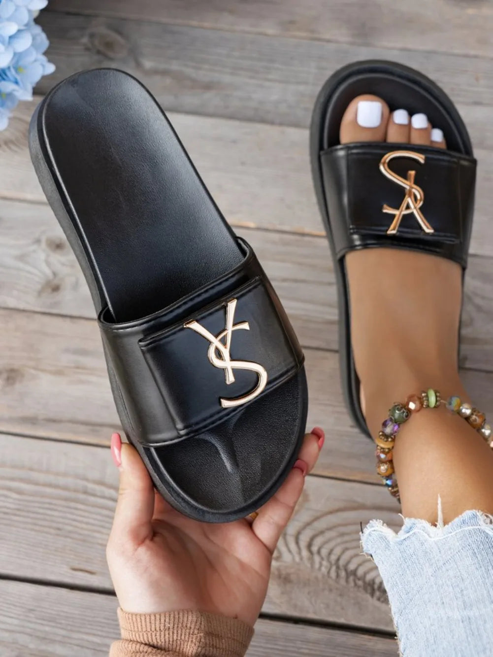 Slippers Luxury Shoes Women Platform Design Slides Fashion Letters Ladies Shoes Casual Slipper Outside Non-slip Slippers Sandals