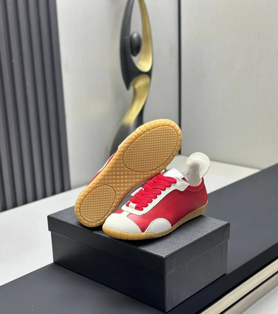 Luxury Brand Running Shoes Casual Sneakers Commuter Shoes Hiking Shoes Genuine Leather Simple Yet Stylish Retro Sporty Style