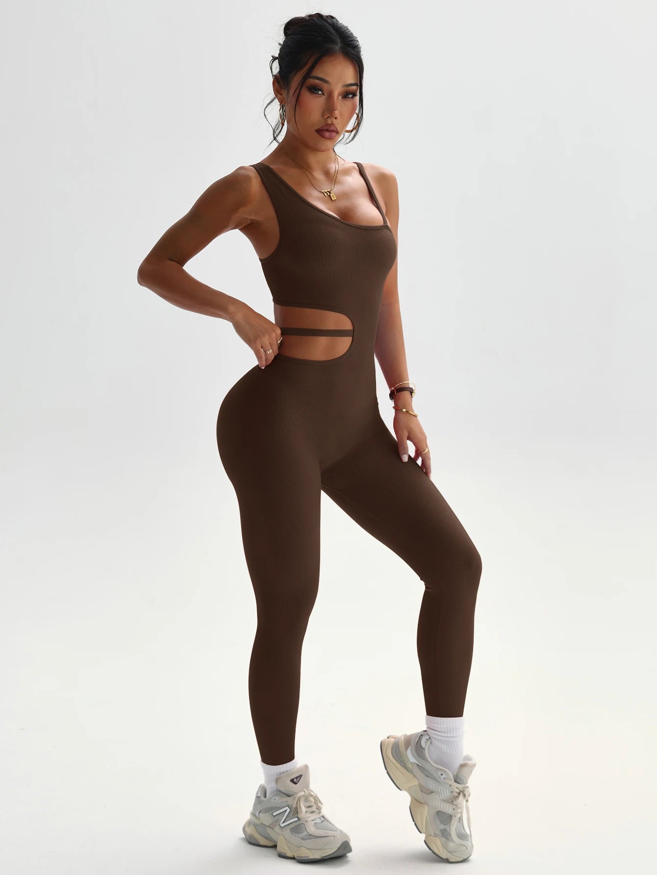 Beautiful back design, sexy one-piece yoga leggings, suitable for women's breathable quick-dry sports bodysuits