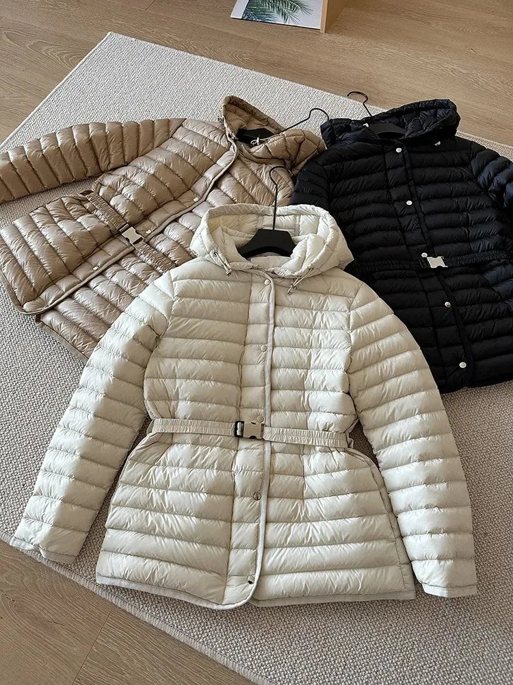 2025 Autumn Winter Luxury Lightweight Short Slim 90% White Duck Down Jacket Women Hooded Detachable Sash Warm Down Coat Fashion
