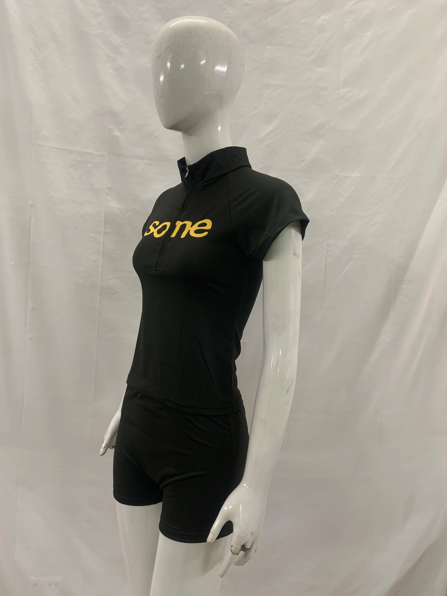 Y2K trendy short sleeved half zip top with letter print, slim fit and atmosphere, millennial style spicy girl top