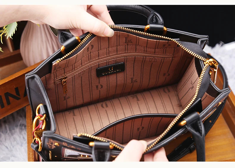 Vintage and Luxury Designer Bag with Delicate Embroidery Cat Printing Women Popular and Fashionable Tote Bag with Large Capacity