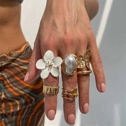 8Pcs/Set Vintage Pink Metal Flower Ring Set for Women Punk Elegant Baroque Pearl Knuckle Joint Ring Party Daily Wear Jewelry