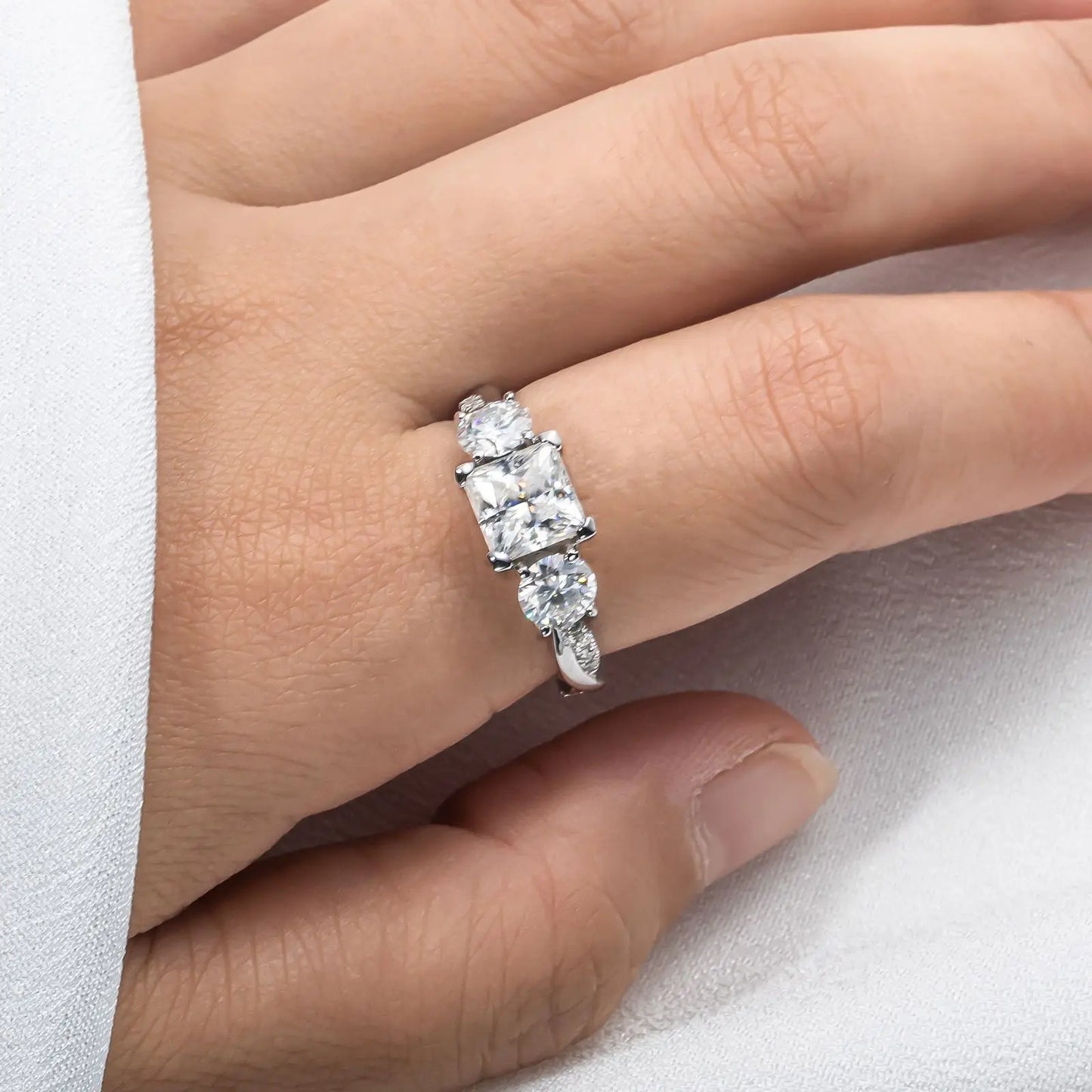 Carnica Luxury 925 Sterling Silver 1CT Real Moissanite Ring for Women Sugar Cube Pull-twist Arm GRA Diamond Wedding Jewelry Gift