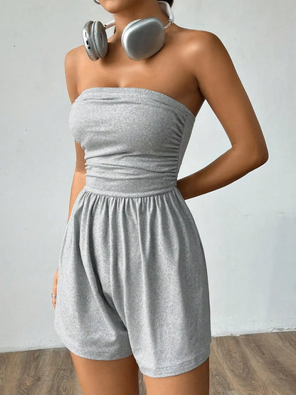 Fashion pure color basic casual comfortable camisole jumpsuit, suitable for daily travel outfit
