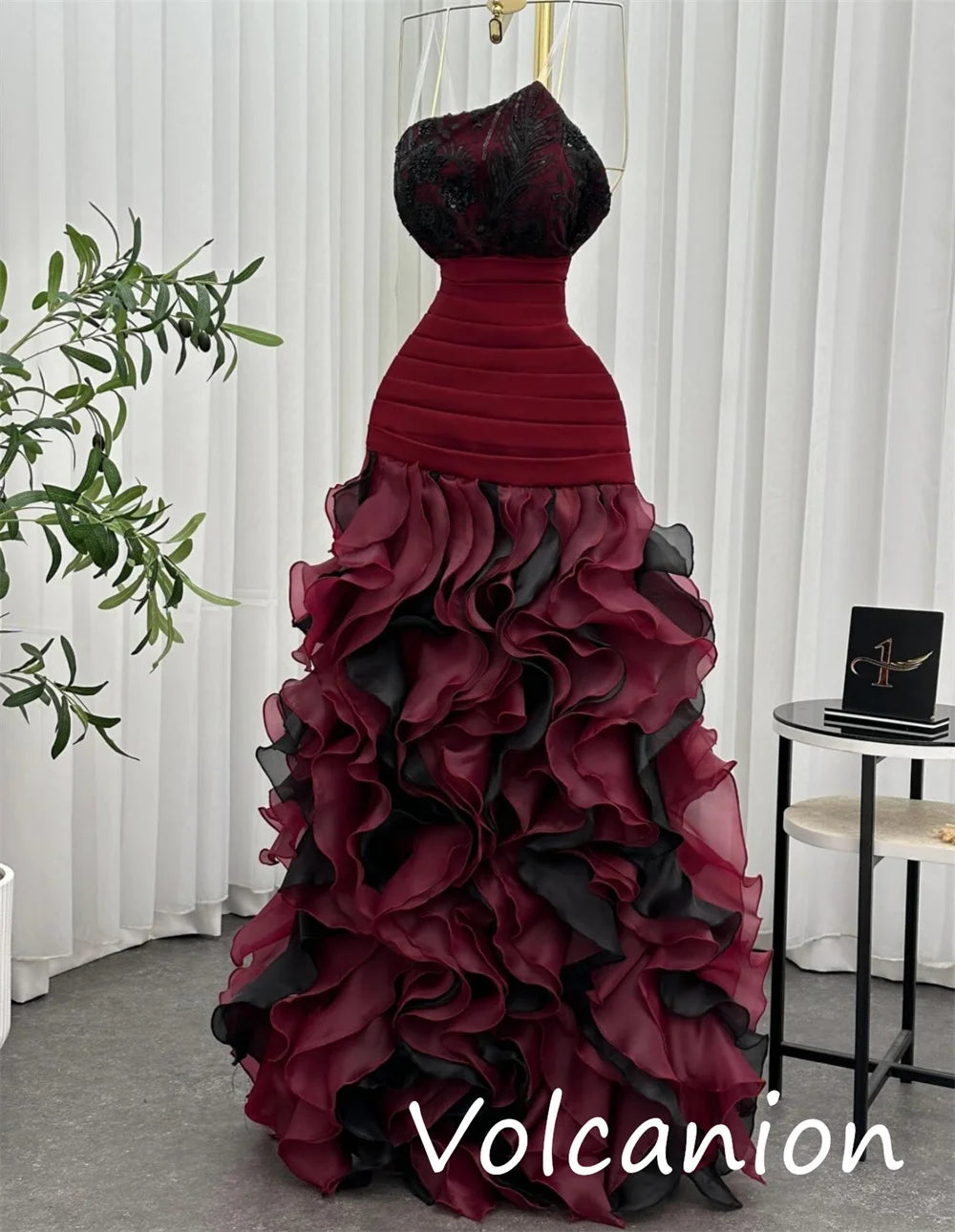Customized Modern Style Organza Sequined Pleat A-line Strapless Long Dresses Bespoke Occasion Fashion Sexy