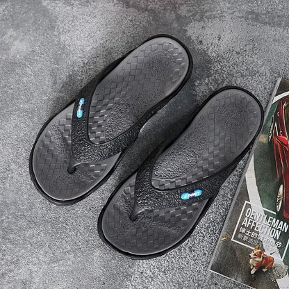Mens Slippers Lightweight Sandals Summer Flip Flops Breathable Beach Shoes Sandals Men Luxury Flip Flops Breathable Men Slides