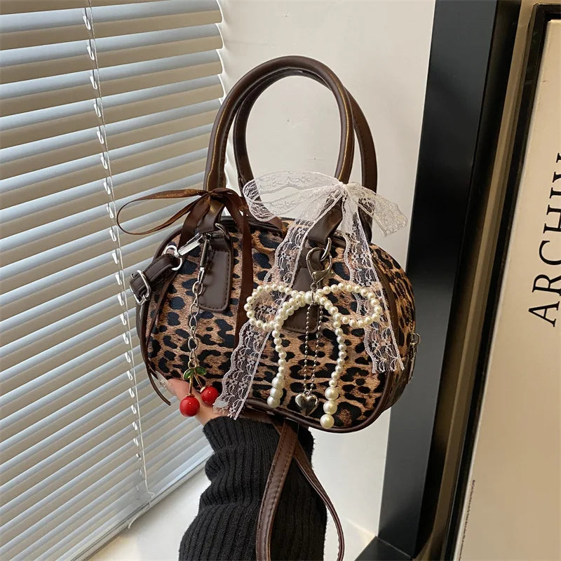 Vintage Leopard Pu Shoulder Bags for Women Portable Trendy Ladies Crossbody Bag Lace Pearl Pendant Female Bowling Handbags