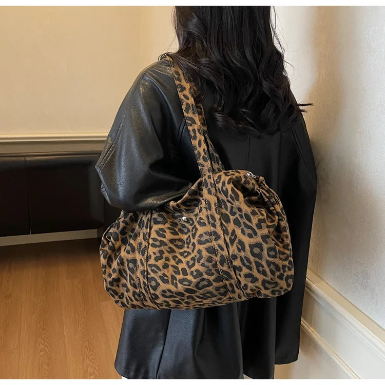 Trendy Leopard Print Canvas Shoulder Bag Large Capacity Fashion Tote Handle Bag for Daily Commute Versatile Texture Storage Bags